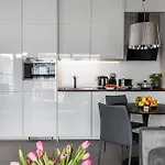 P&O Apartments Mennica Residence X